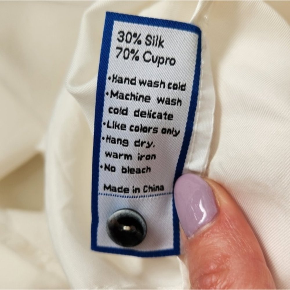 SOLD Vintage Silks by Fridaze White Silk Blend Button Up Lagenlook Blouse Size L - Picture 10 of 13